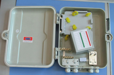 光纤箱与盒式光纤箱 24芯塑料材质光纤箱在工控通讯设备中的应用